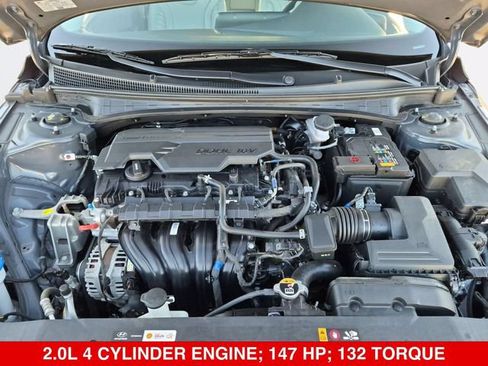 Used 2024 Hyundai Elantra Limited FWD image 40
