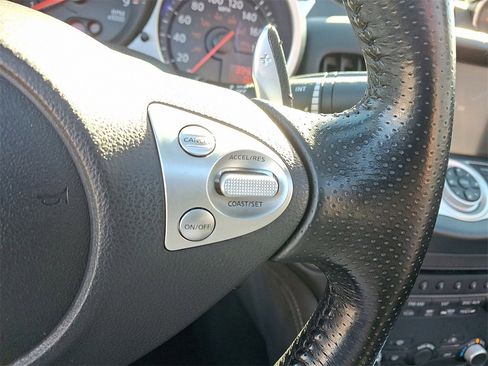 Used 2018 Nissan 370Z Touring Sport image 22