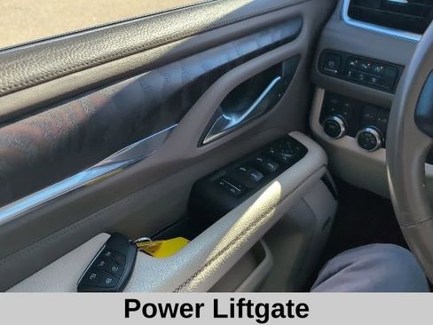 Used 2023 GMC Yukon Denali image 11