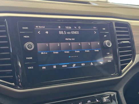 Used 2023 Volkswagen Atlas SEL AWD/4WD image 27