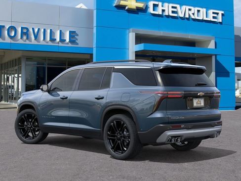New 2026 Chevrolet Traverse LT FWD image 3