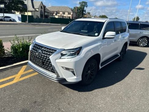 Used 2023 Lexus GX 460 Luxury w/ Sport Design Package AWD/4WD image 18