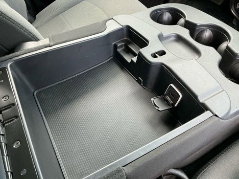 Used 2024 RAM 2500 Big Horn image 16