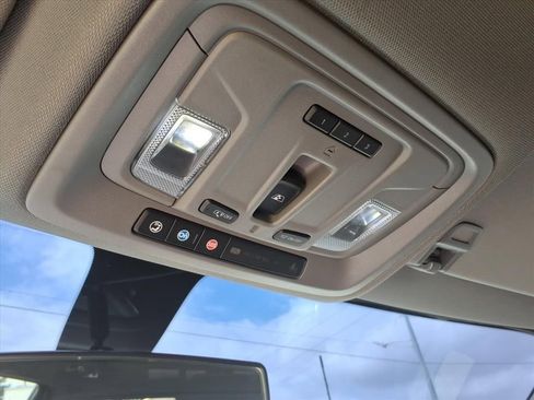 Used 2022 Chevrolet Silverado 2500 LT w/ Convenience Package image 30