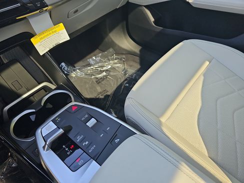 New 2026 BMW X1 xDrive28i AWD/4WD image 26