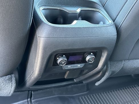 New 2026 Chevrolet Traverse LT w/ Sun and Wheel Package FWD image 15