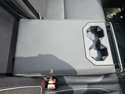 Used 2024 Tesla Cybertruck AWD Crew Cab image 77