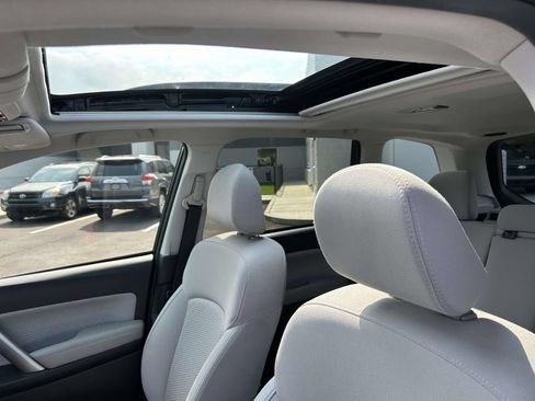 Used 2017 Subaru Forester 2.5i Premium w/ All-Weather Package AWD/4WD image 11