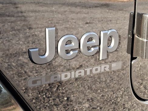 New 2026 Jeep Gladiator Sport image 17