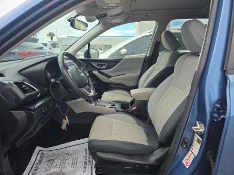 Used 2019 Subaru Forester Premium AWD/4WD image 6
