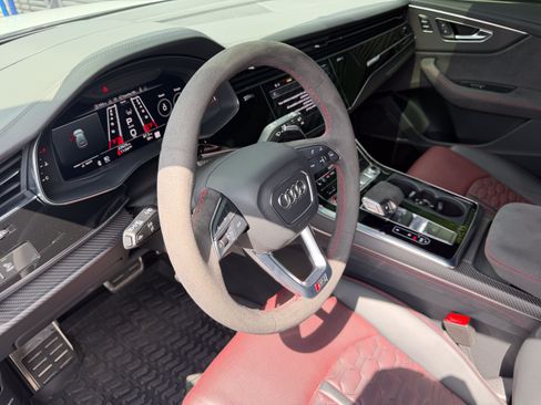 Used 2025 Audi RS Q8 performance AWD/4WD image 4