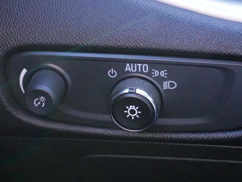 Used 2024 Chevrolet Malibu LT image 10