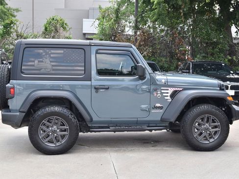 Used 2024 Jeep Wrangler Sport AWD/4WD image 6