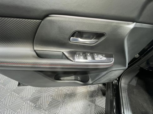New 2026 Nissan Kicks SR w/ SR Premium Package FWD image 14