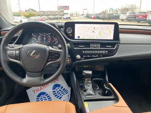 Used 2024 Lexus ES 350 w/ Premium Package image 13