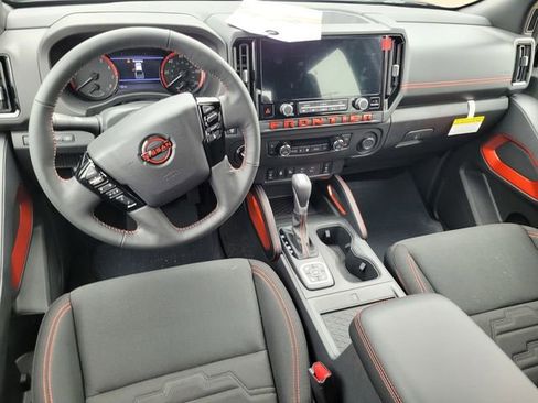 New 2026 Nissan Frontier PRO-4X w/ Pro-4x Convenience Package image 5