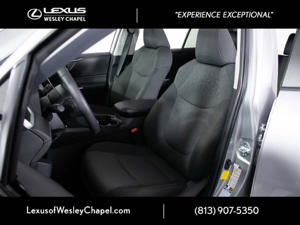 Used 2021 Toyota RAV4 XLE w/ Convenience Package AWD/4WD image 13