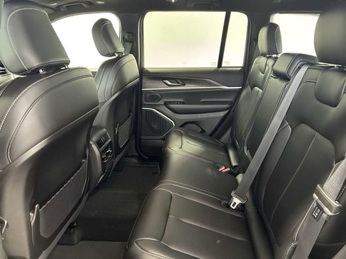 New 2026 Jeep Grand Cherokee Limited AWD/4WD image 25