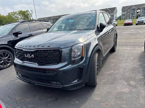 Used 2022 Kia Telluride SX w/ SX Prestige Package AWD/4WD image 2