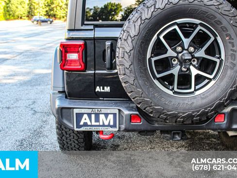 Used 2025 Jeep Wrangler Unlimited Rubicon AWD/4WD image 12