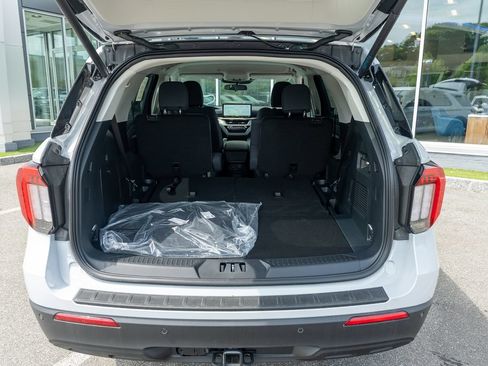 New 2026 Ford Explorer Active AWD/4WD image 16