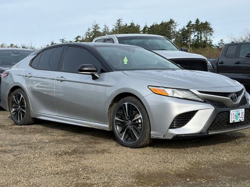 Used 2020 Toyota Camry XSE w/ Navigation Package image 2