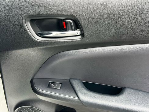 Used 2019 Toyota Prius LE image 21