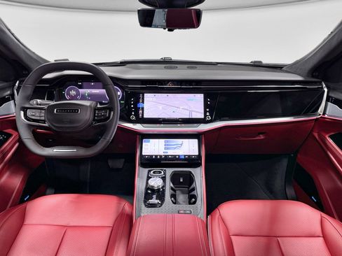 Used 2025 Jeep Wagoneer S Launch Edition image 17