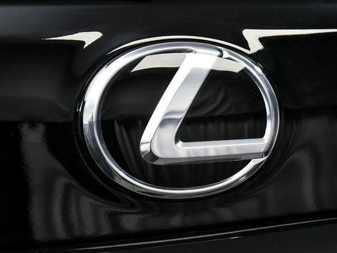 Used 2023 Lexus GX 460 Luxury w/ Sport Design Package image 90