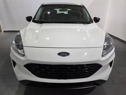 Used 2022 Ford Escape SE w/ SE Sport Appearance Package FWD image 8