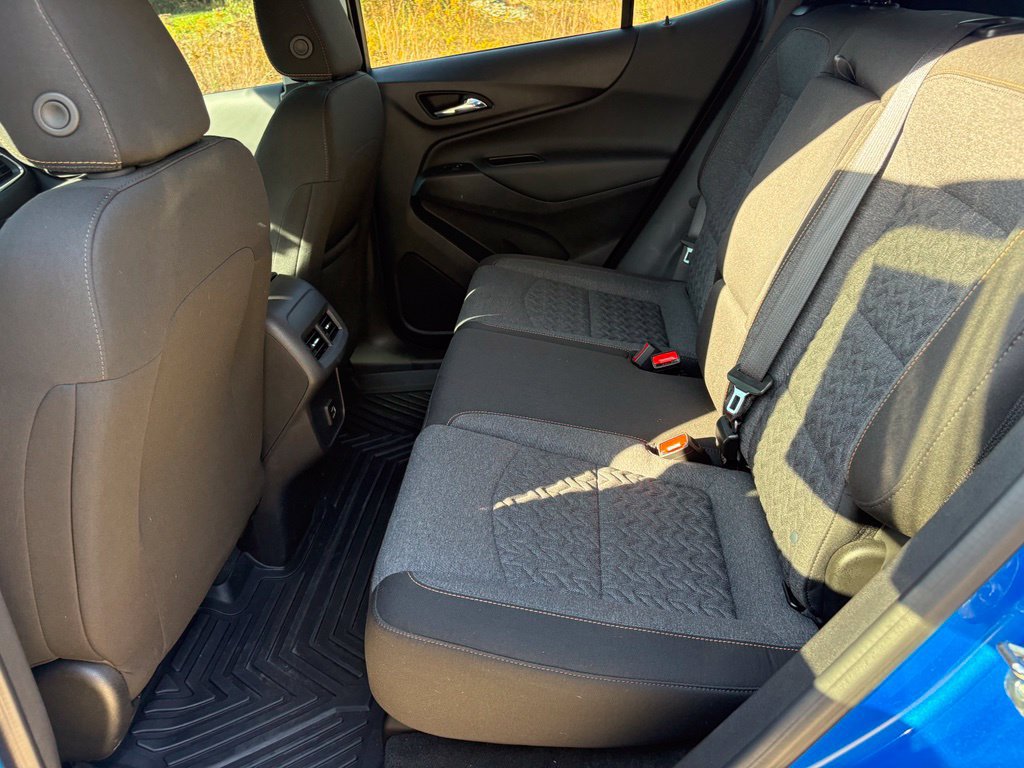 Used 2024 Chevrolet Equinox LT FWD image 41