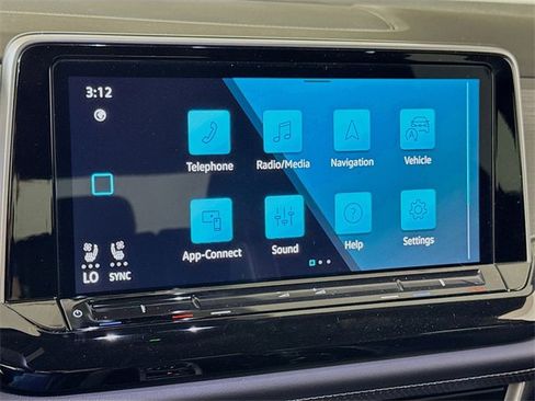 New 2025 Volkswagen Atlas Cross Sport SE image 7