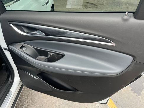 Used 2024 Buick Enclave Premium image 26