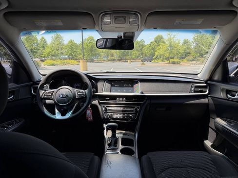 Used 2019 Kia Optima LX FWD image 19