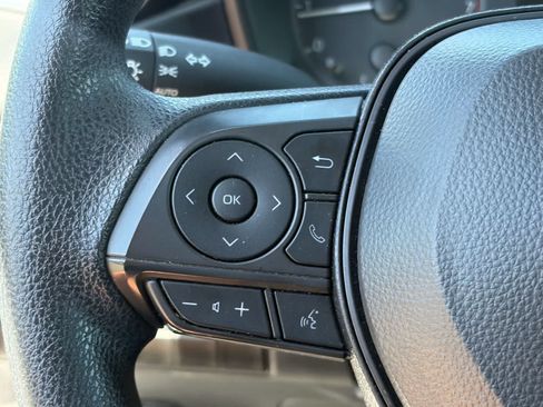 Used 2024 Toyota Corolla LE FWD image 10