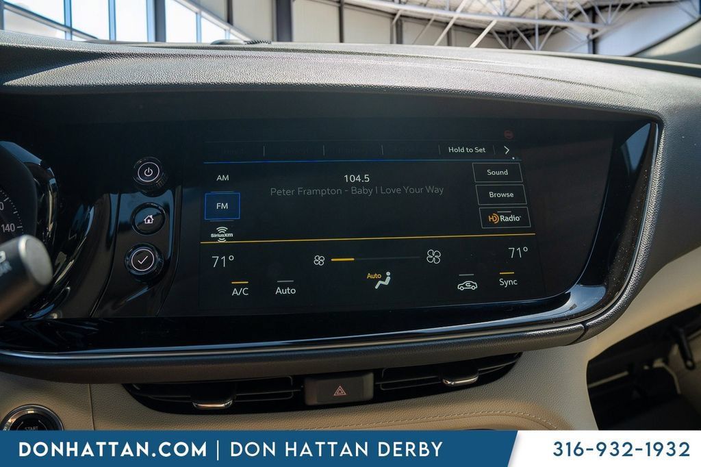 Used 2022 Buick Envision Avenir w/ Premium Seat Package FWD image 7