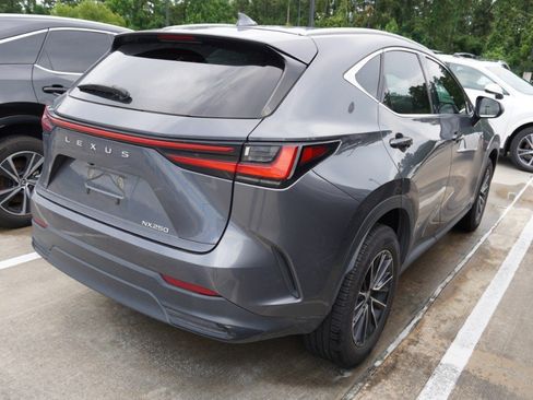 Used 2025 Lexus NX 250 FWD w/ Towing Package (2000 Lbs) image 4