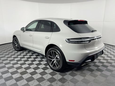 Used 2026 Porsche Macan image 3