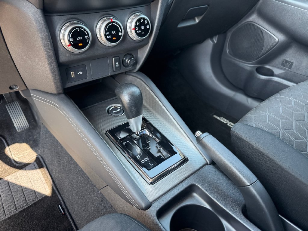Used 2025 Mitsubishi Outlander Sport ES AWD/4WD image 21
