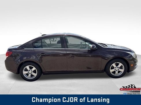 Used 2015 Chevrolet Cruze LT FWD image 8