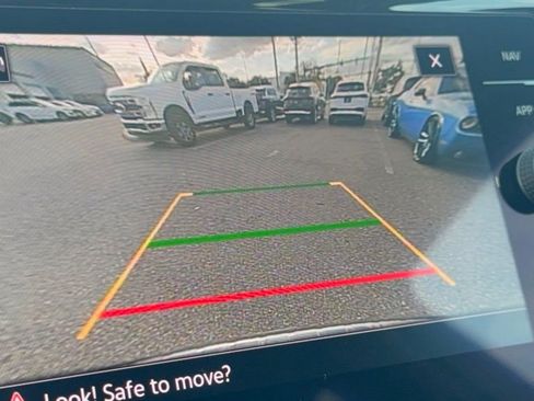 Used 2022 Volkswagen Atlas SEL Premium image 29