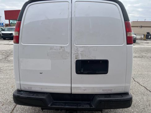 Used 2015 Chevrolet Express 2500 2500 3dr Cargo Van image 3