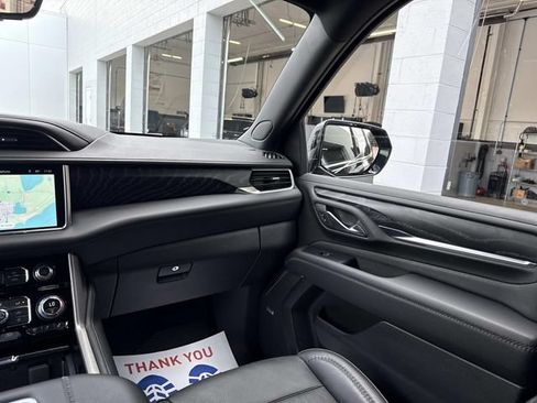 Used 2023 GMC Yukon Denali w/ Advanced Technology Package AWD/4WD image 66