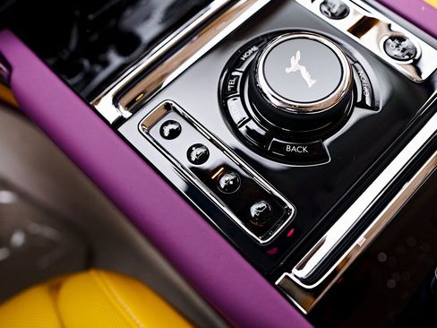 Used 2025 Rolls-Royce Cullinan image 74