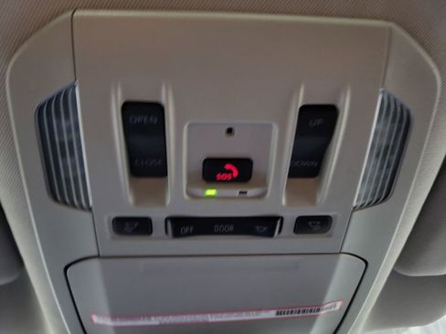 Used 2024 Toyota Highlander XLE image 22