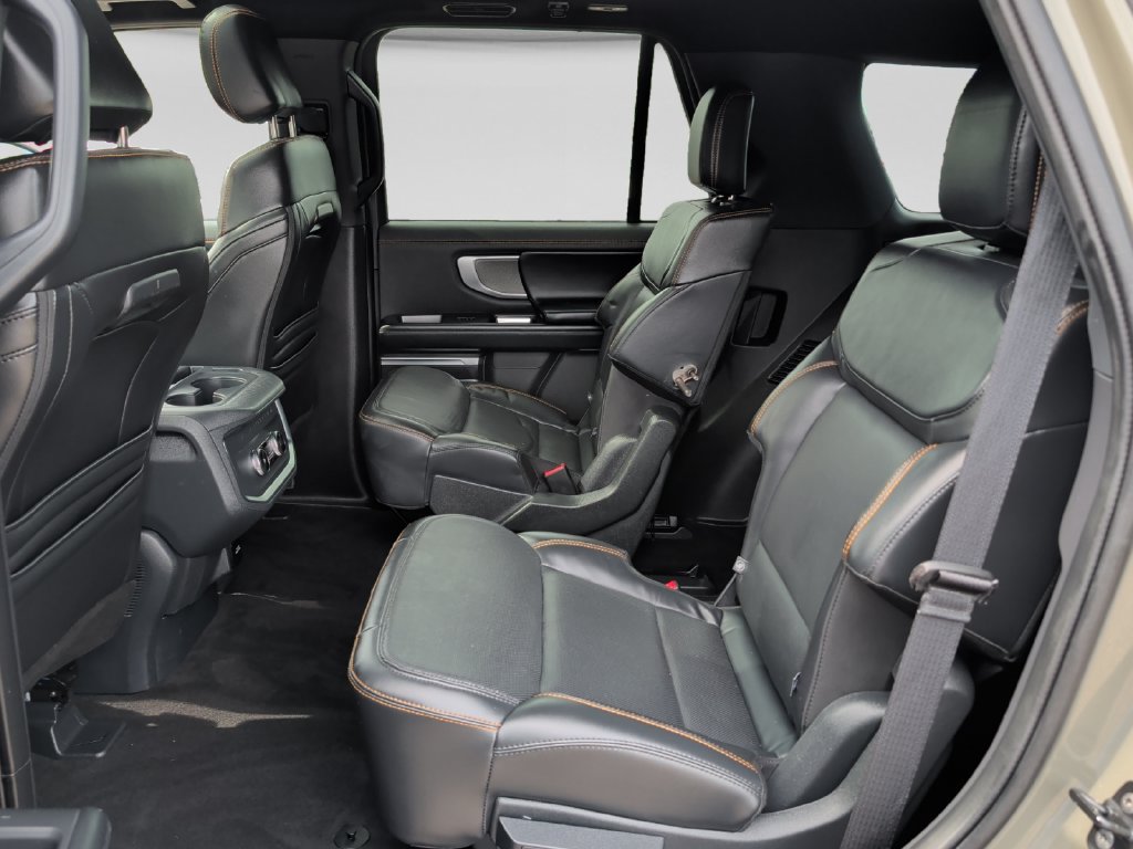 Used 2025 Ford Expedition Tremor AWD/4WD image 31