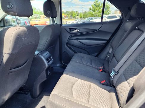 Used 2021 Chevrolet Equinox LT FWD image 16