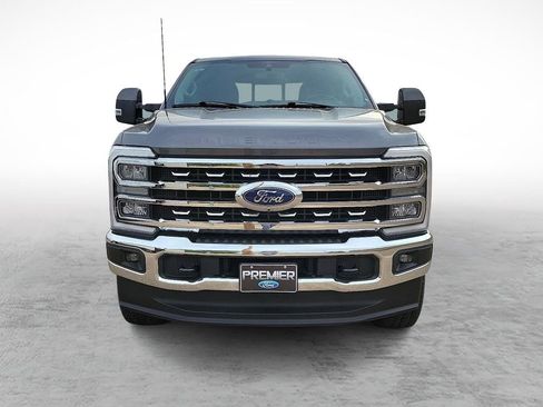 Used 2023 Ford F250 Lariat w/ FX4 Off-Road Package AWD/4WD image 3