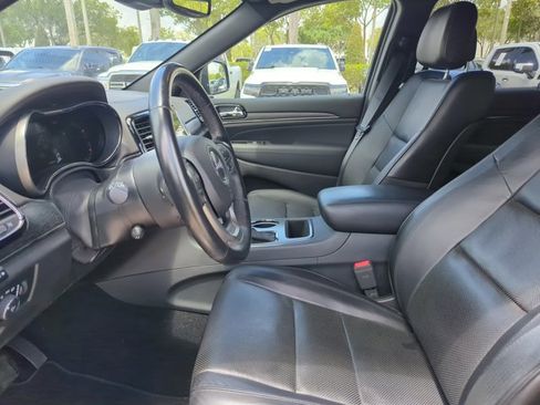 Used 2019 Jeep Grand Cherokee High Altitude RWD image 13