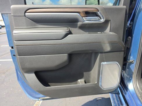 Used 2025 Chevrolet Silverado 2500 High Country image 25